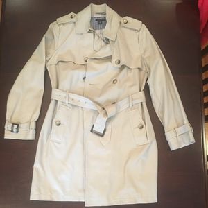NWT Tommy Hilfiger Classic Belted Trench - Large